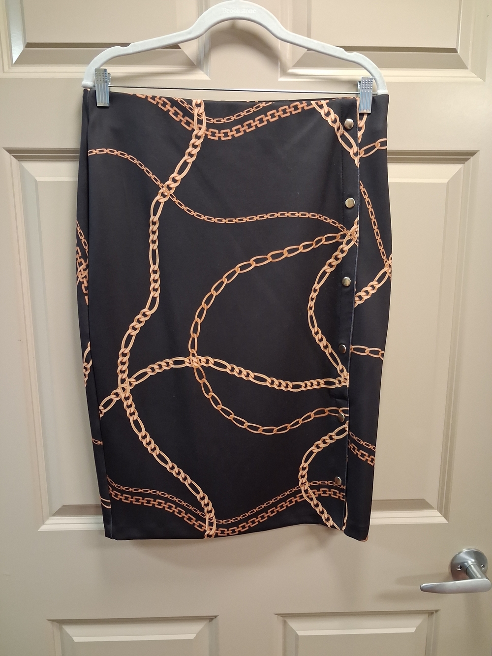 BOLD elements Black Midi Skirt with Gold Chain Print Size Large